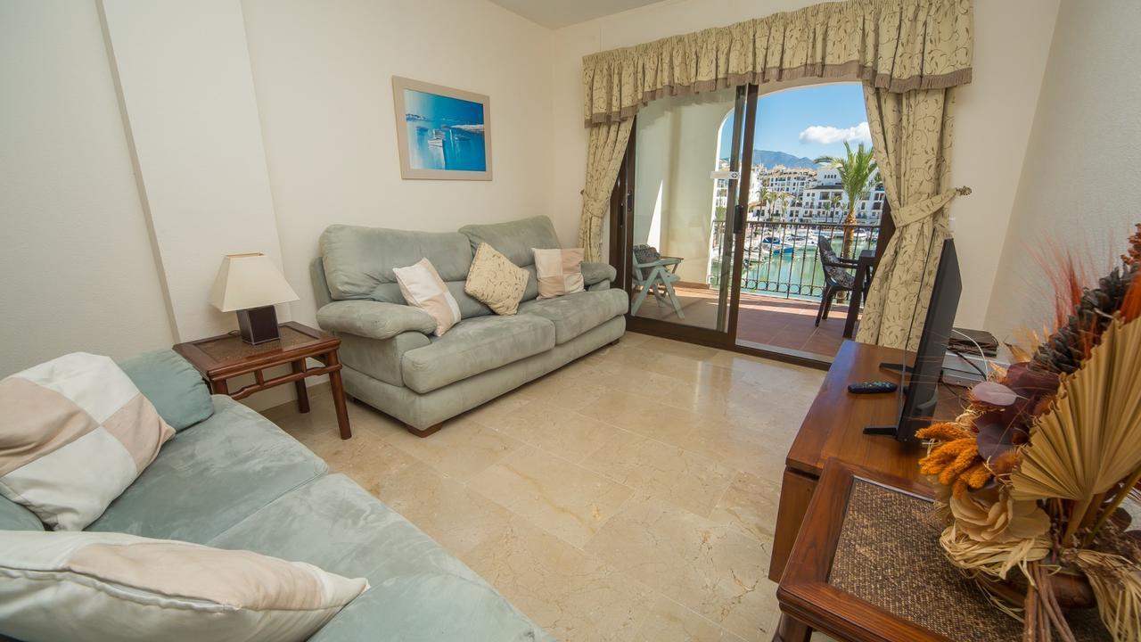 Marina Real 124 Apartment มานิลบา ภายนอก รูปภาพ