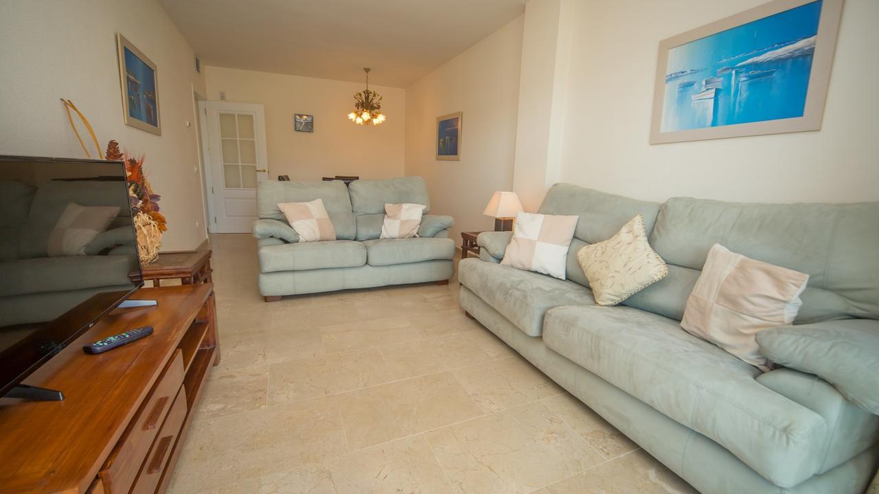 Marina Real 124 Apartment มานิลบา ภายนอก รูปภาพ